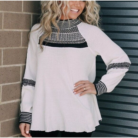 Free People Sz XS Balloon Sleeve Thermal Tank Top White Black Crochet Mock Neck - Picture 3 of 16